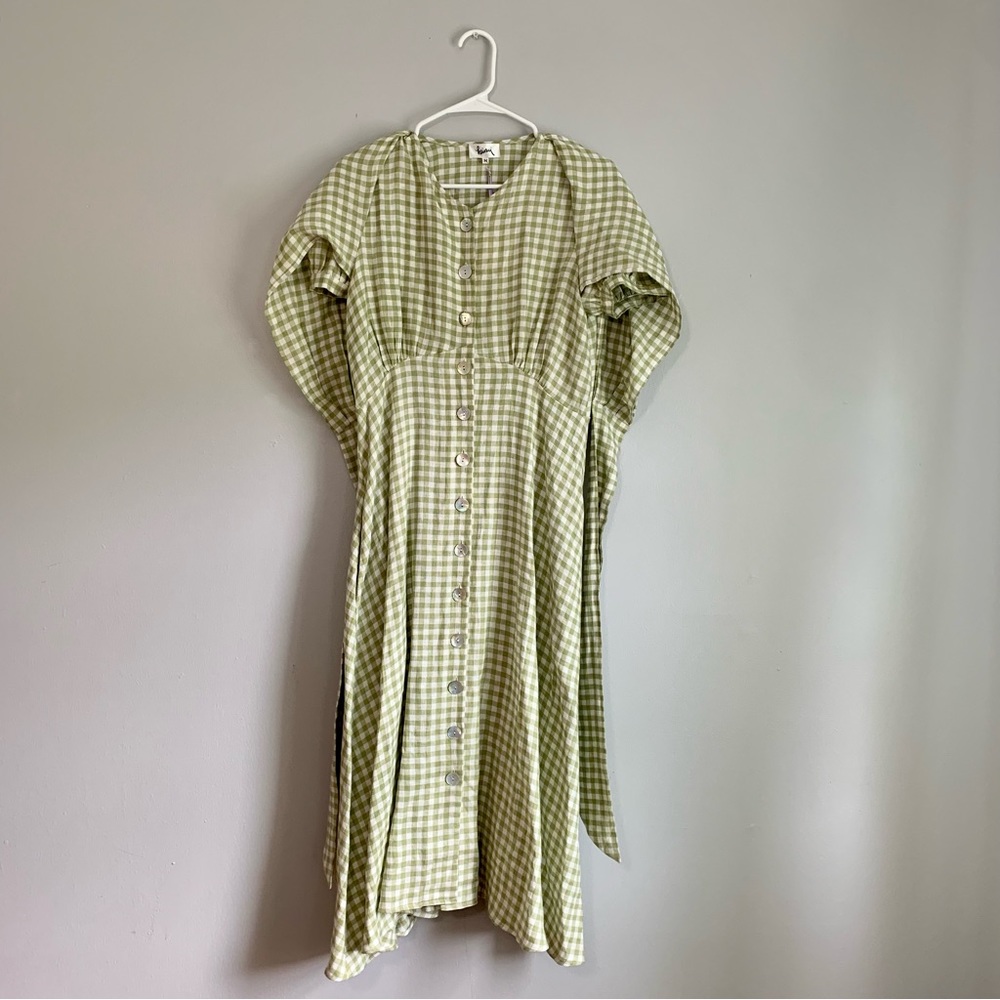 Heinui Nana Wrap Dress in Green Gingham Linen - Picture 3 of 6